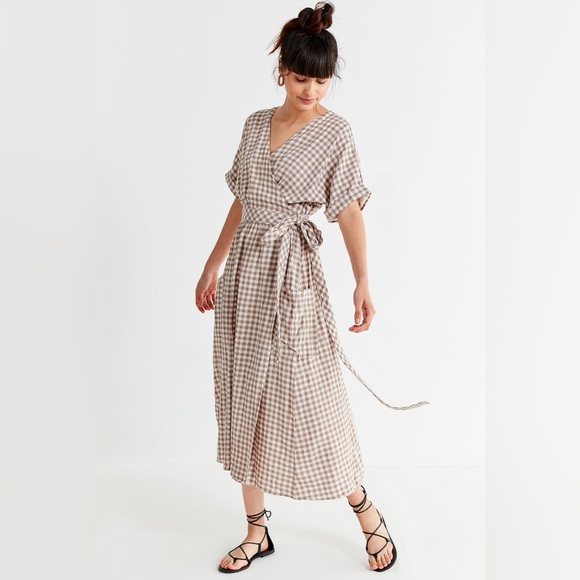 Urban Outfitters Dresses & Skirts - UO Gabrielle Wrap Midi Dress Brown White Size Small